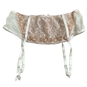 Victoria Secret white lace garter belt